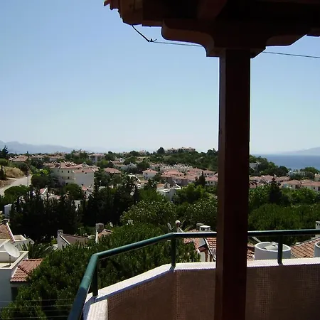 Ξενοδοχείο με διαμερίσματα Antik